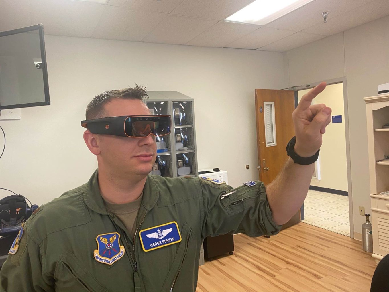 U S Army Using Virtual Reality To Help Soldiers Shape Hypersonic